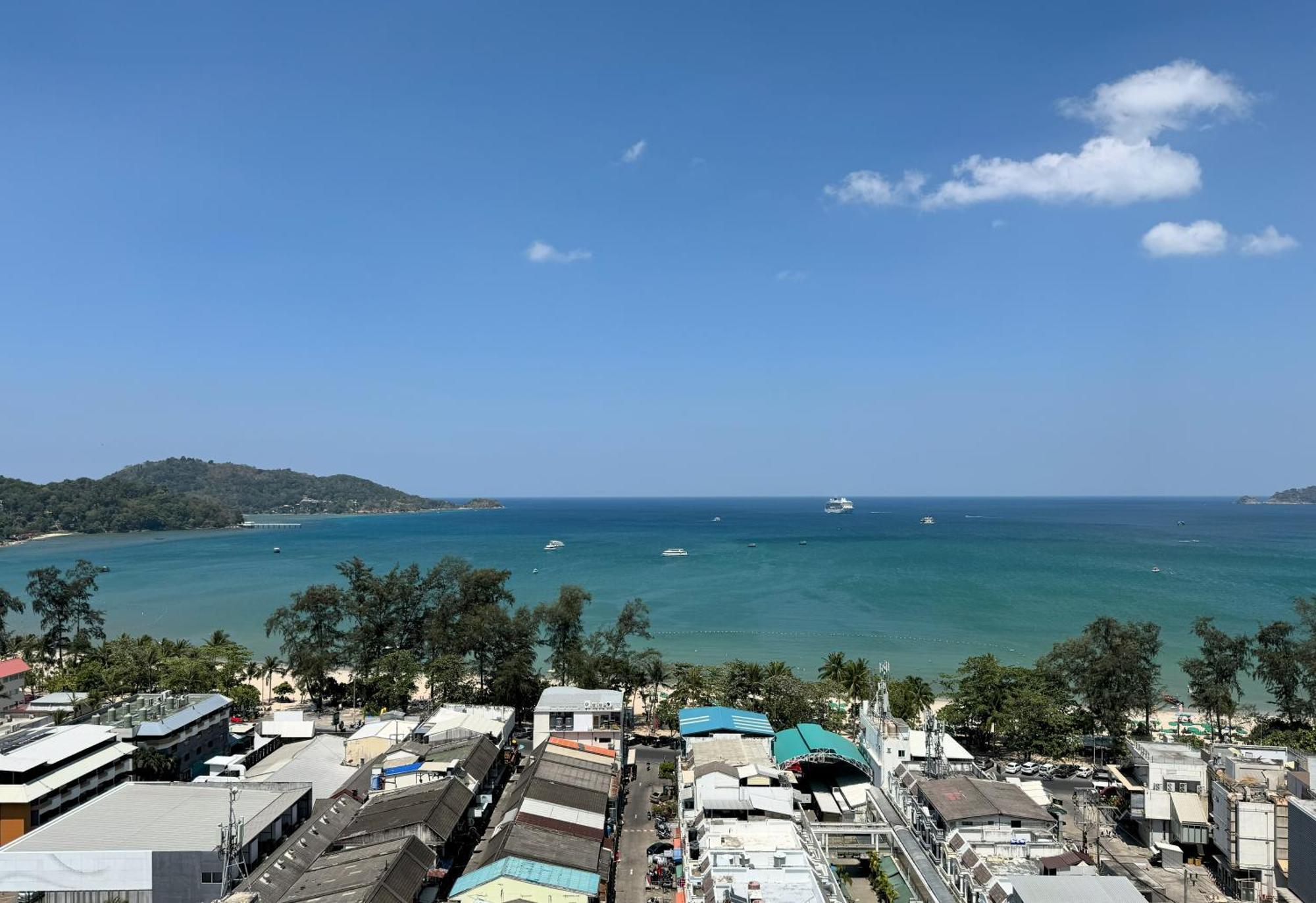 Patong Tower Apartment By Lofty Exterior foto